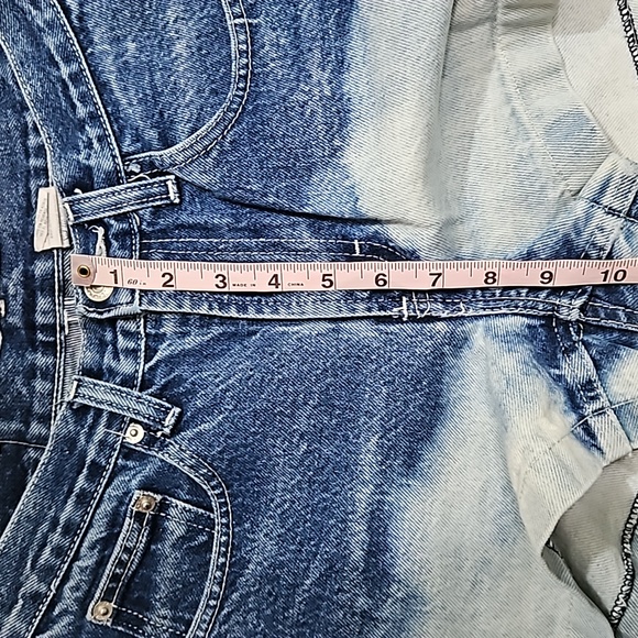 JORDACHE bleached shorts - Picture 9 of 11